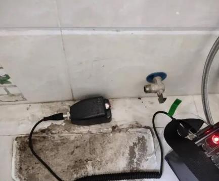石泉屋顶漏水维修公司分享下卫生间漏水的危害及解决方法